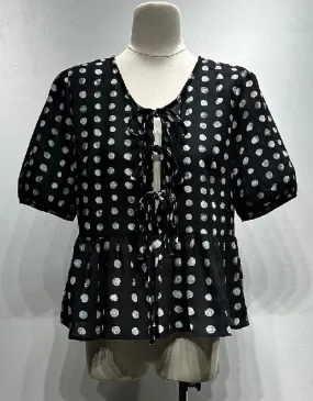Bluse mit kleinem Punktmuster