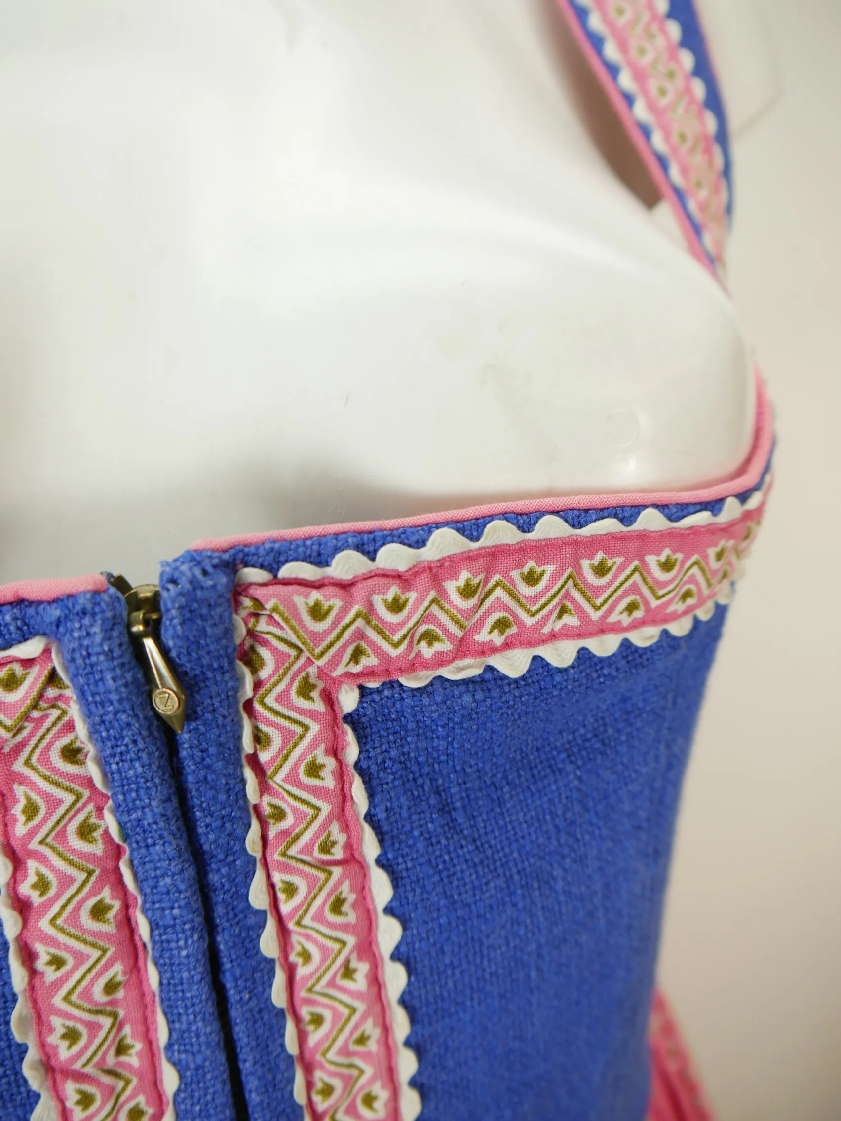 Herrlich 60er Jahre süßes Vintage mit Balkonett klasse Dirndl ohne Schürze Gr.38